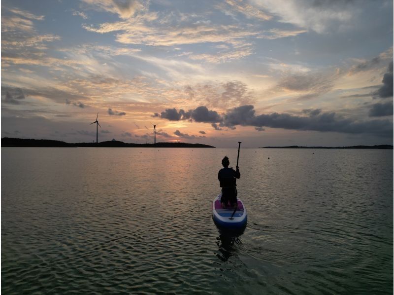 [Limited to one group] Enjoy sunset SUP at a hidden beach in Miyakojima ♪ Parasol set, drone, shower, and soft drinks are all included ♪の紹介画像