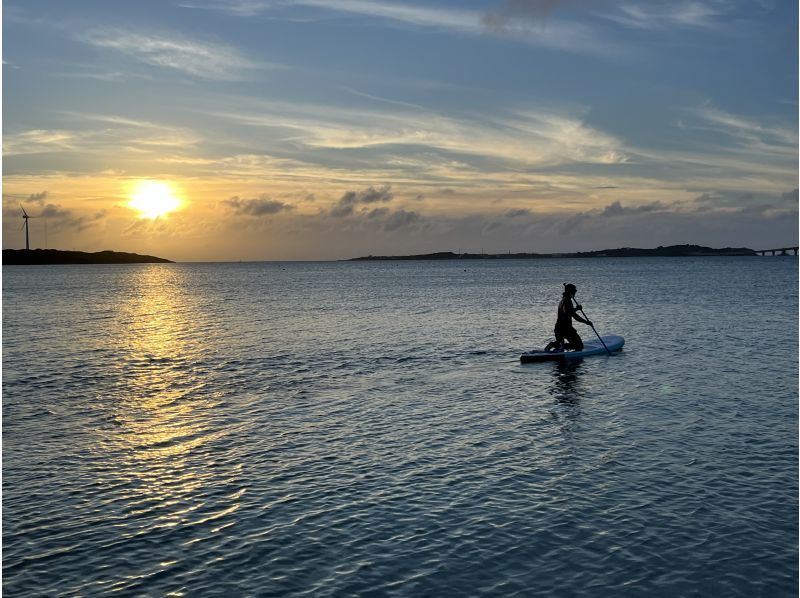 [Limited to one group] Sunset SUP experience on a hidden beach in Miyakojima 