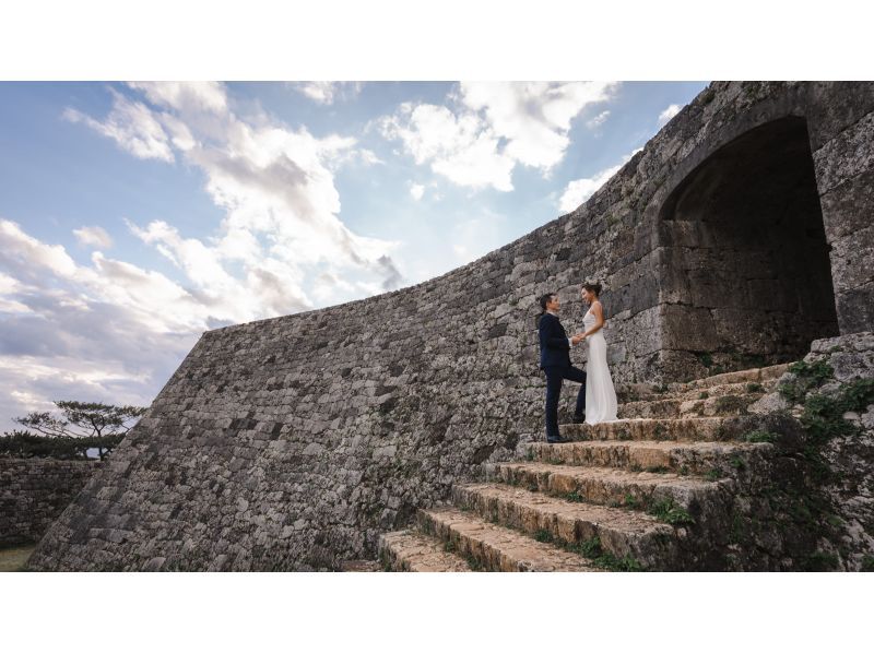 ＜沖縄全域＞選べるフォトウエディング（日中、夜の星空、アクティビテイ絡めたり）の紹介画像