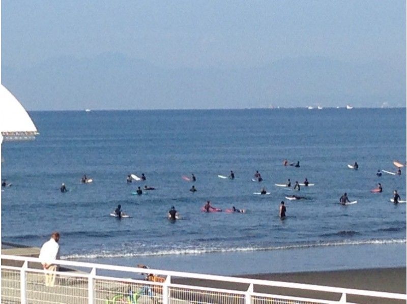 【片瀬江ノ島・1日】海を充分に満喫できます！サーフィン初心者スクールコース！の紹介画像