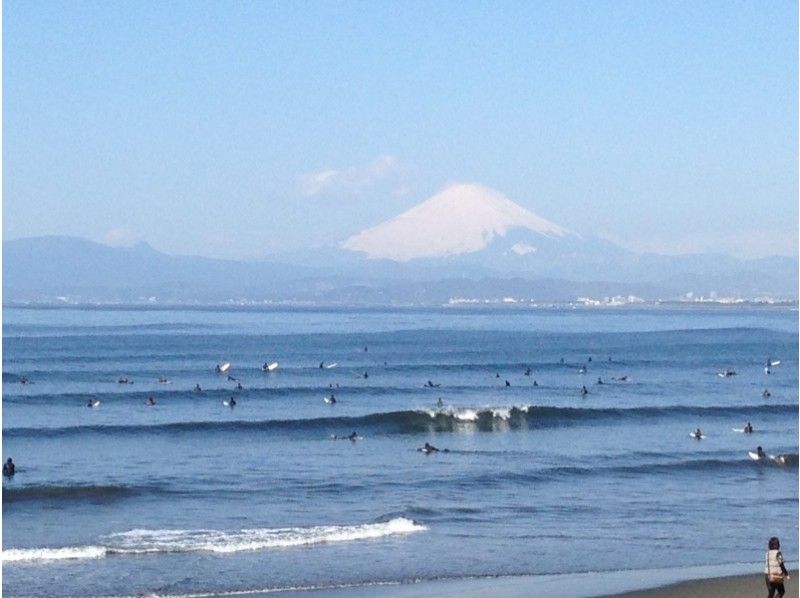 【片瀬江ノ島・1日】海を充分に満喫できます！サーフィン初心者スクールコース！の紹介画像