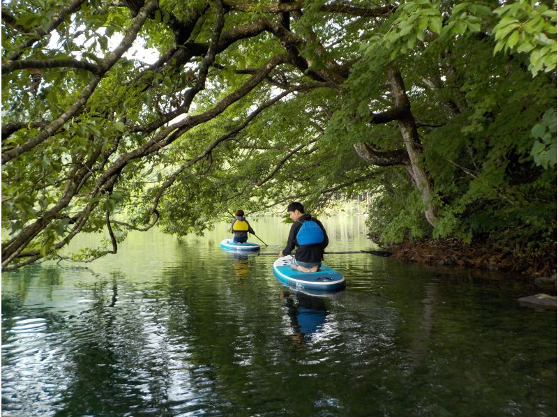 北アルプスの鏡青木湖で早朝SUPレンタルの紹介画像