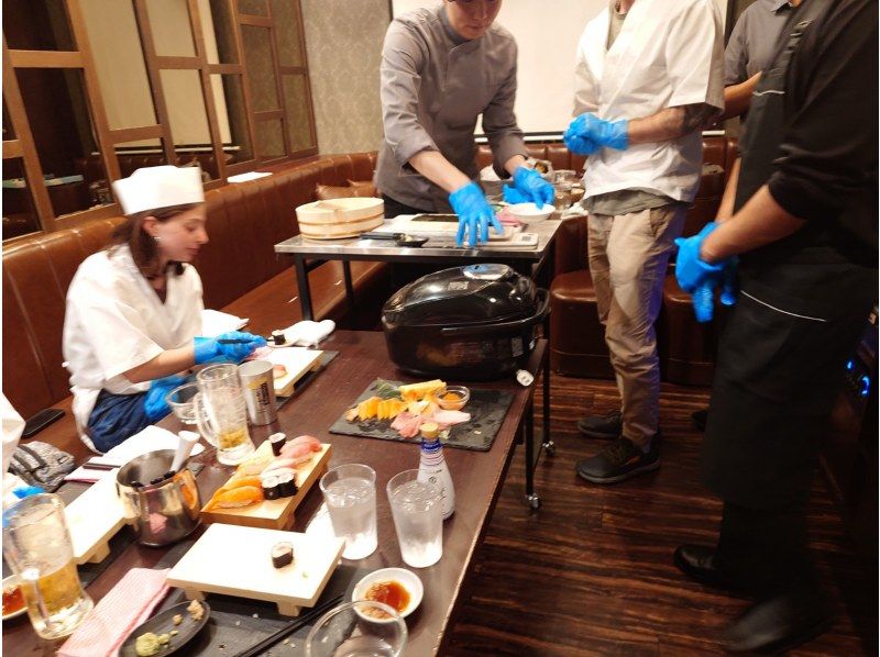 【大阪・天王寺】伝統と創造の融合！寿司作り体験（駅近3分）の紹介画像