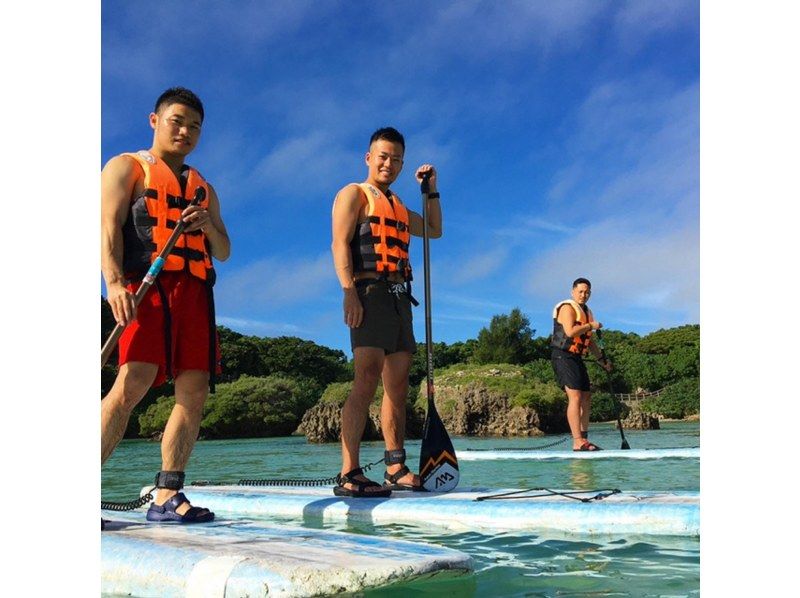 New Year's limited plan! [Okinawa, Miyakojima] Enjoyable even for beginners! 60-minute SUP experience course! (Explanation of experience and photo shoot included)の紹介画像