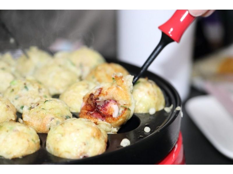 [Osaka, Tennoji] Experience making Osaka's famous takoyaki (octopus balls) (3 minutes from the station)の紹介画像