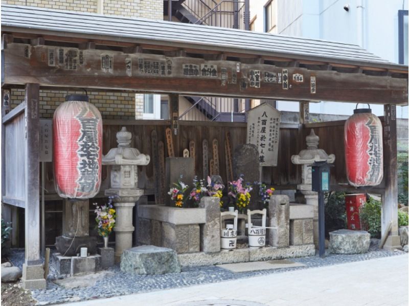 江戸時代の悲恋物語「八百屋お七」ゆかりの歴史深い『圓乗寺』にて三遊亭遊七さんによる一席「八百屋お七」の落語鑑賞【029029-1248】の紹介画像