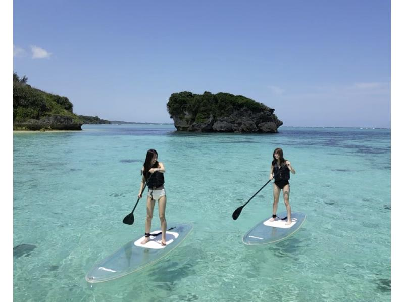 [โอกินาว่า หมู่บ้านอนนะ] สัมผัสน้ำใสๆ ด้วยโดรนในทะเลที่สวยที่สุดในโอกินาว่า พร้อมถ่ายภาพไม่จำกัดที่นี่เท่านั้น! ใกล้จุงเกลีย!の紹介画像