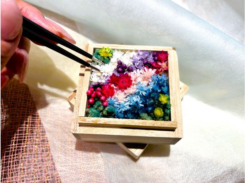 ~ Flower Garden HANANIWA ~ Experience creating a miniature flower garden that spreads in the palm of your handの紹介画像