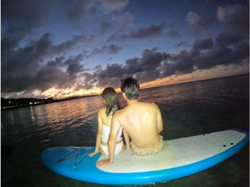 当日OK!  サンセット　ラウサップ【SUP】恩納村真栄田岬に沈む夕日が見えるビーチで開催！GOPRO撮影無料の紹介画像