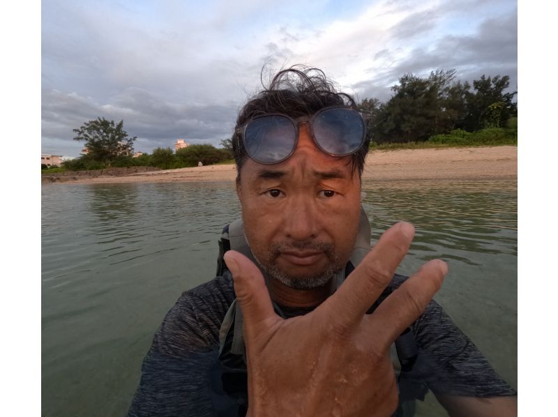 当日OK!  サンセット　ラウサップ【SUP】恩納村真栄田岬に沈む夕日が見えるビーチで開催！GOPRO撮影無料の紹介画像