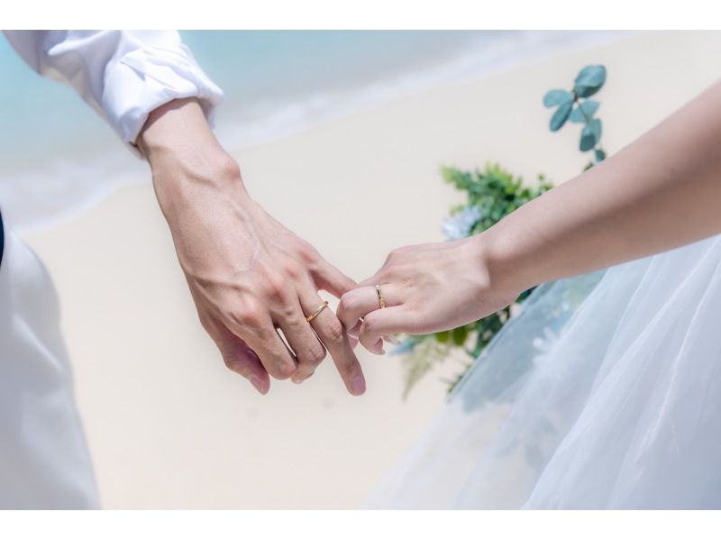[Okinawa, Miyakojima] Limited to one group per day ★ Wedding photos on the most beautiful beach in Miyakojima ★ Sunset photos also available ◎ Delivery of 30 or more photosの紹介画像