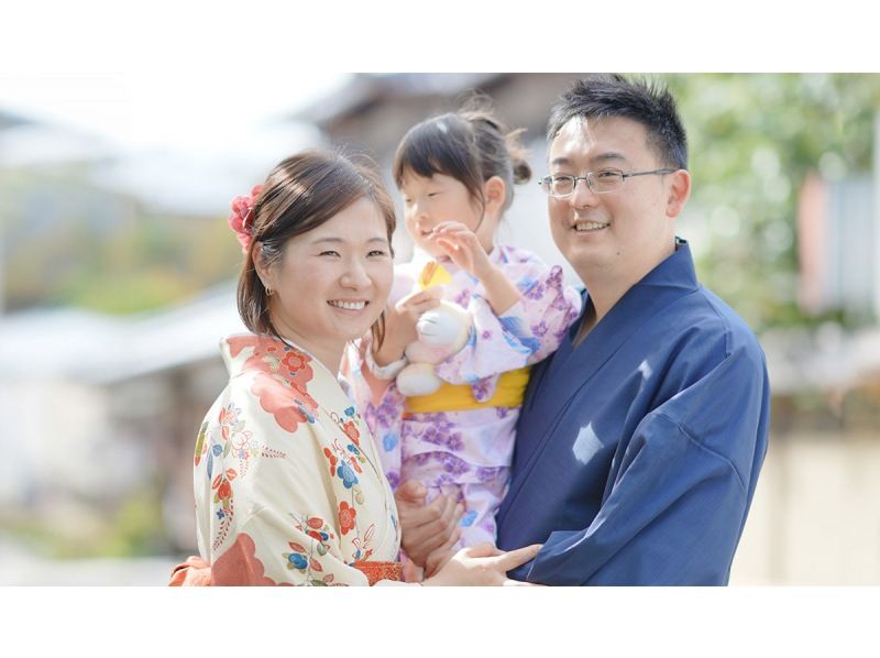 [Kyoto, Kiyomizu-dera Temple] * Family-friendly kimono rental - experience Japanese traditions with your family * Popular tourist destinations, Kodai-ji Temple and Kiyomizu-dera Temple are also nearby ♪の紹介画像