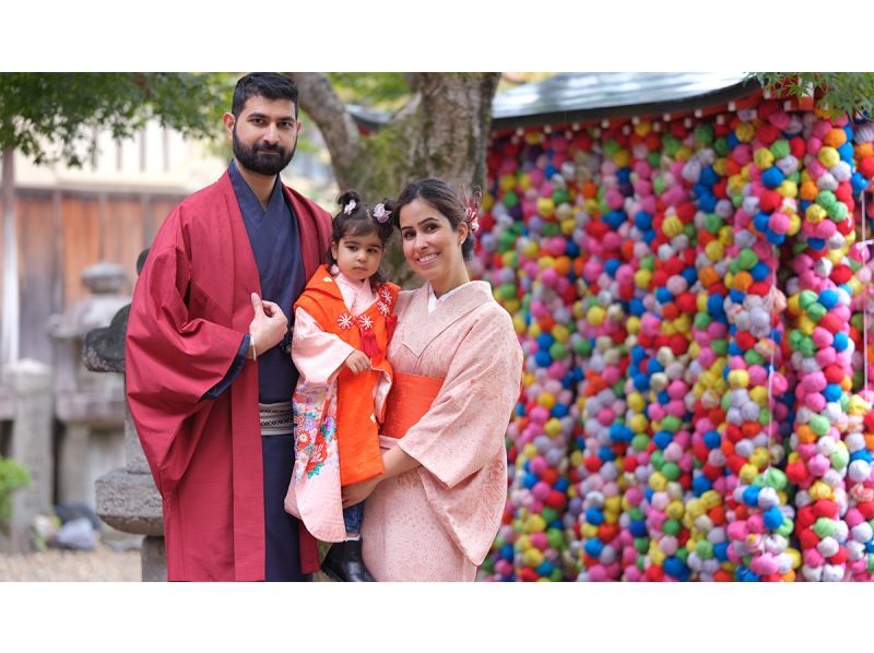 [Kyoto, Kiyomizu-dera Temple] * Family-friendly kimono rental - experience Japanese traditions with your family * Popular tourist destinations, Kodai-ji Temple and Kiyomizu-dera Temple are also nearby ♪の紹介画像