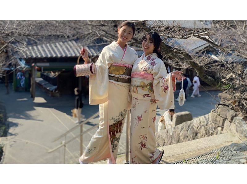 [Kyoto, Kiyomizu-dera Temple] *Former formal kimono rental service - beautiful attire for special occasions * Popular tourist destinations, Kodai-ji Temple and Kiyomizu-dera Temple are also nearby ♪の紹介画像