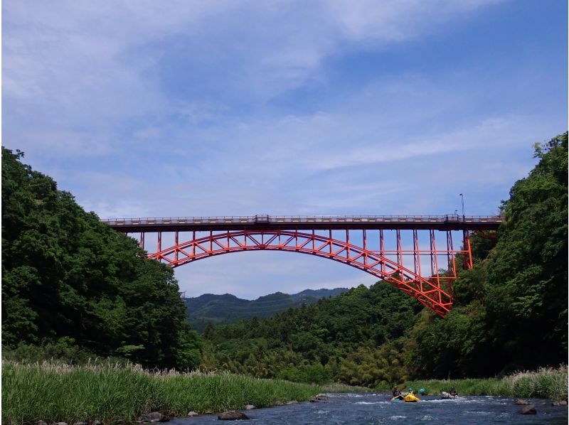 [Tokyo, Okutama/Ome] 0 minutes walk from the station! Enjoy the great outdoors of Okutama with a packraft!の紹介画像