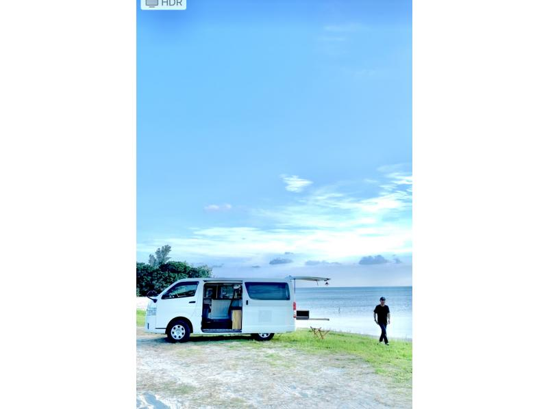 [Okinawa, Itoman] Sightseeing trip in a camper van and BBQ on the beach! Free camping equipment!の紹介画像