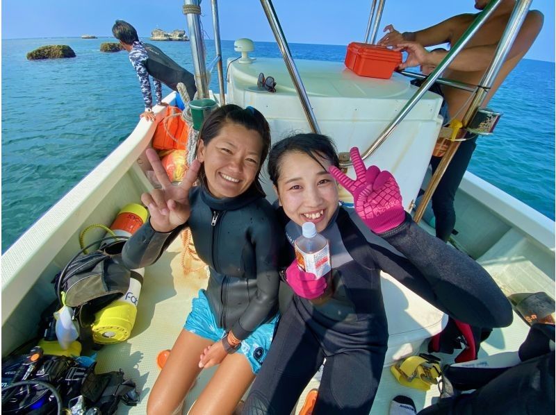【沖縄・ジンベエザメ・シュノーケル】世界最大の魚類ジンベエザメ！100％の感動と200％の興奮！大人気GoPro写真＆動画無料！の紹介画像