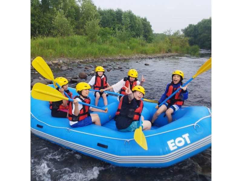 [Hokkaido, Furano] Furano Family Rafting Tour Enjoy with the whole family! Safe rafting in Furanoの紹介画像