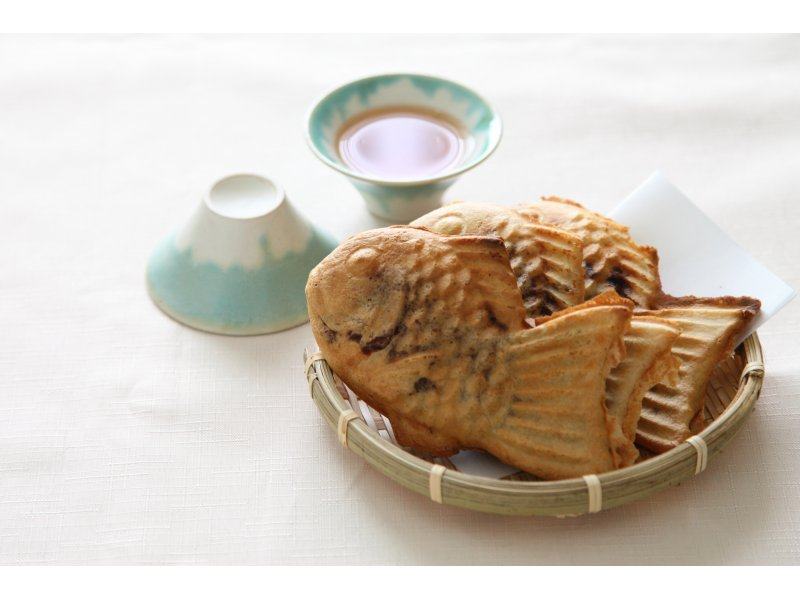 [Tokyo, Shinjuku] Taiyaki making experience, 3 minutes from the stationの紹介画像