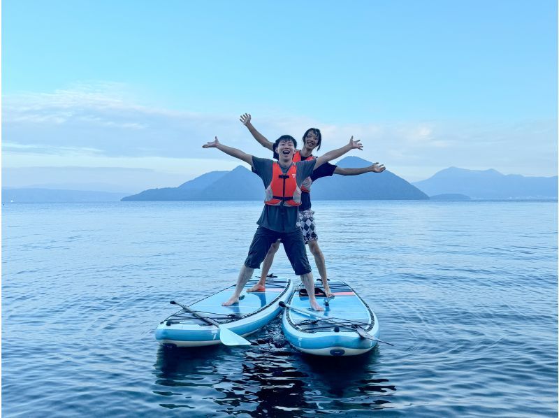 【北海道・洞爺湖】初心者歓迎！火山の絶景を巡るSUP体験ツアー！ 女性やカップル、ご家族に人気☆の紹介画像