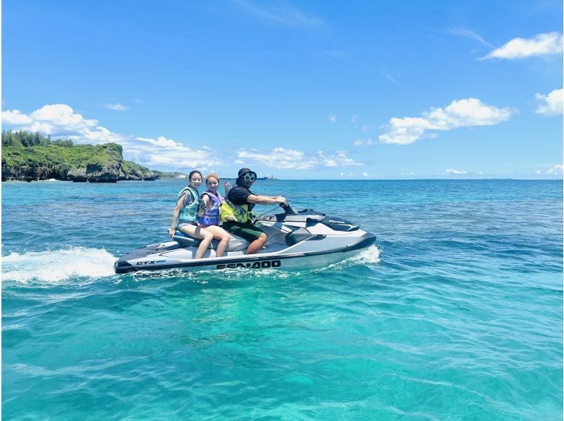 [Miyakojima Wakeboarding] A board pulled by a jet ski like surfing + 1 type of towing tube! Beginners are welcome!の紹介画像