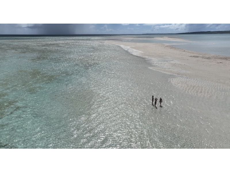 [Miyakojima - Yuni Beach Tour] Jet ski landing tour to Yuni Beach, known as the phantom island! No license required!の紹介画像