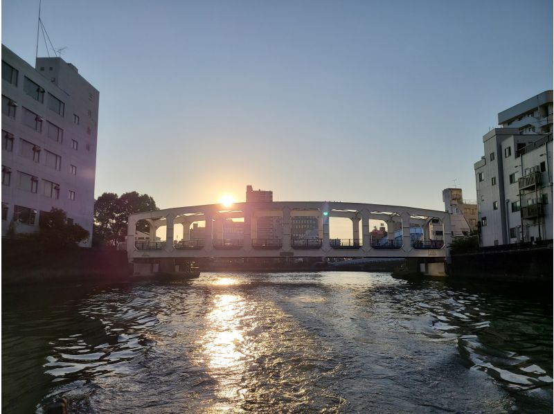 [Tokyo, Odaiba] For adults and children alike! Learn about the bridges over the Nihonbashi River! A 60-minute cruise experience!の紹介画像