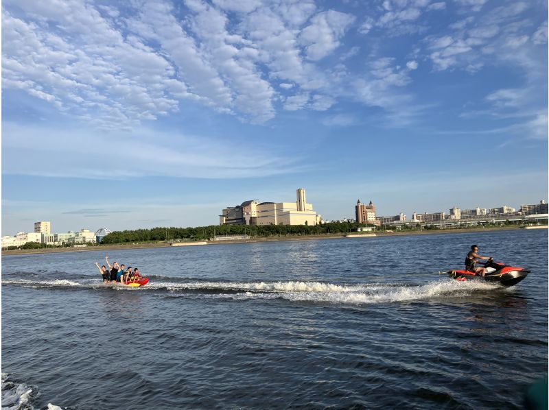 Can you stand it?! Experience JUMBODOG (banana boat) in Nishinomiya!の紹介画像