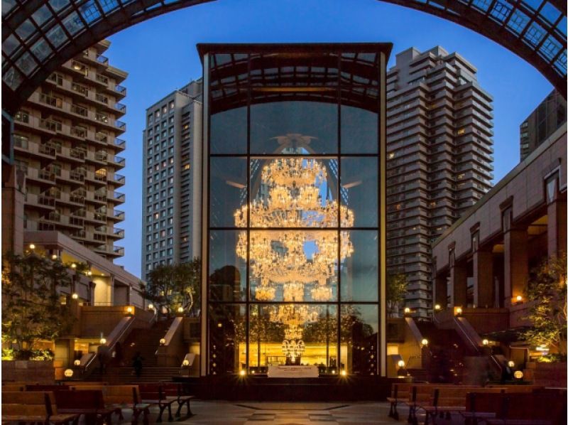 都内ぐるっとクリスマス＆イルミネーションスポット6か所めぐりバスツアー～とんかつまい泉ヒレかつサンド3切の軽食付～【029029-1491】の紹介画像