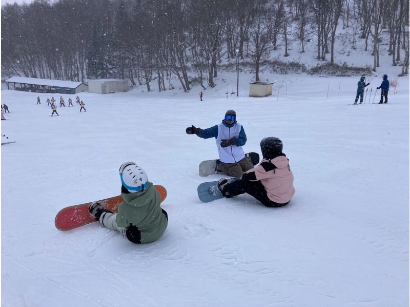 [Niseko 5H Lesson] It's okay even if it's your first time! Create wonderful memories with a completely private lesson perfect for your first snowboarding experience!の紹介画像