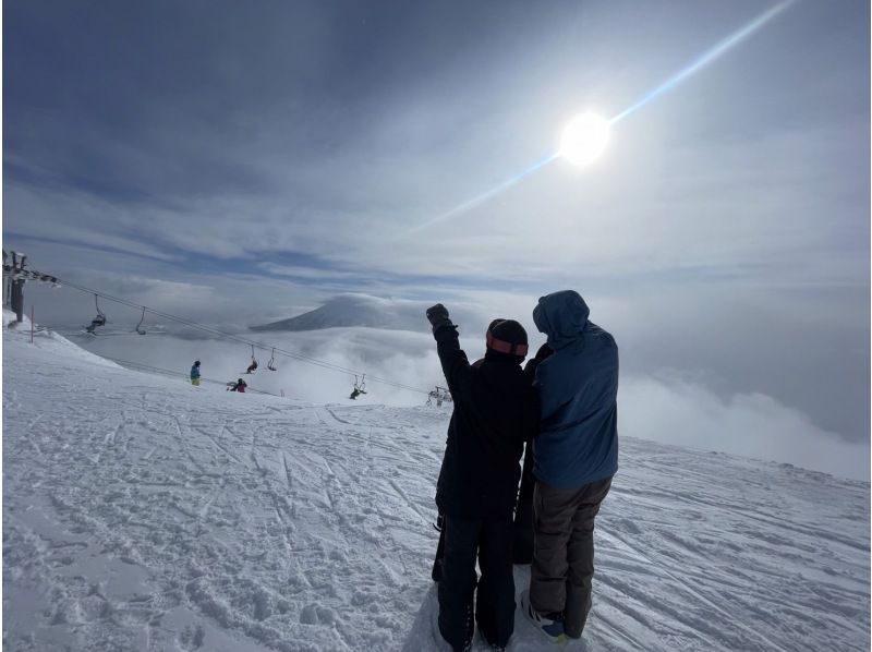 [Niseko 5H Lesson] It's okay even if it's your first time! Create wonderful memories with a completely private lesson perfect for your first snowboarding experience!の紹介画像