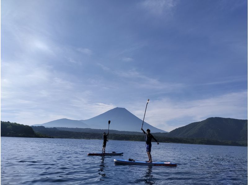 【山梨・富士五湖・本栖湖】早朝限定！透明度抜群の本栖湖SUP体験90分プラン