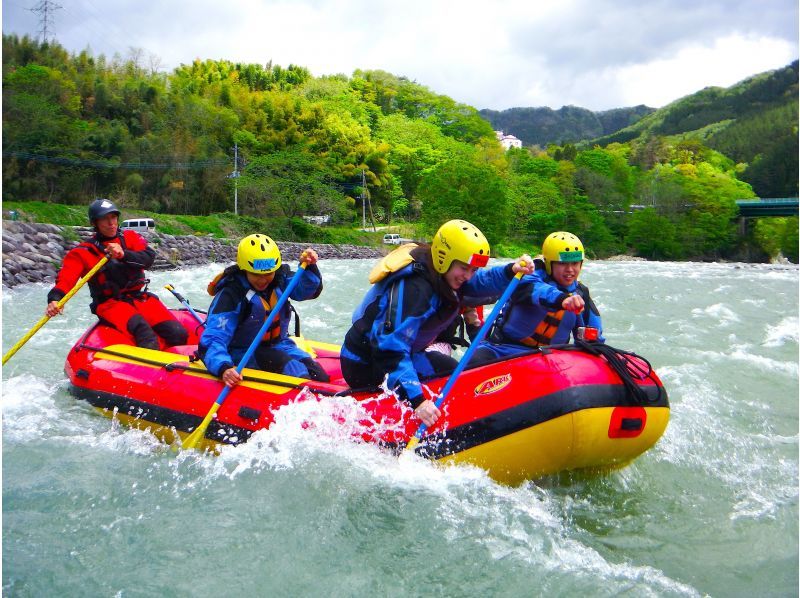 SALE!!【群馬・みなかみ・利根川】 温泉チケット付き！ラフティング半日ツアー ( 無料！ツアー写真＆GoPro動画)の紹介画像