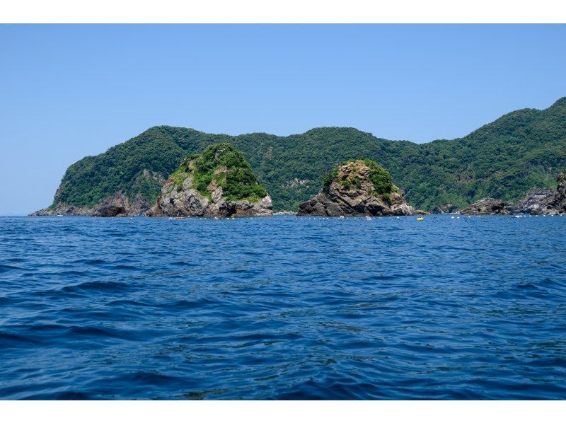 [Wakasa/Tsunegami Peninsula] Blue Cave Kayaking Tour "The only Blue Cave Kayaking experience in Fukui!"の紹介画像