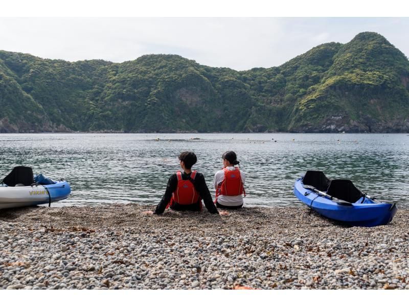 【若狭・常神半島】青の洞窟カヤックツアー《カップル・女性・ファミリーにおすすめ！ワンちゃんOK！写真映え間違いなしの絶景スポット！》の紹介画像