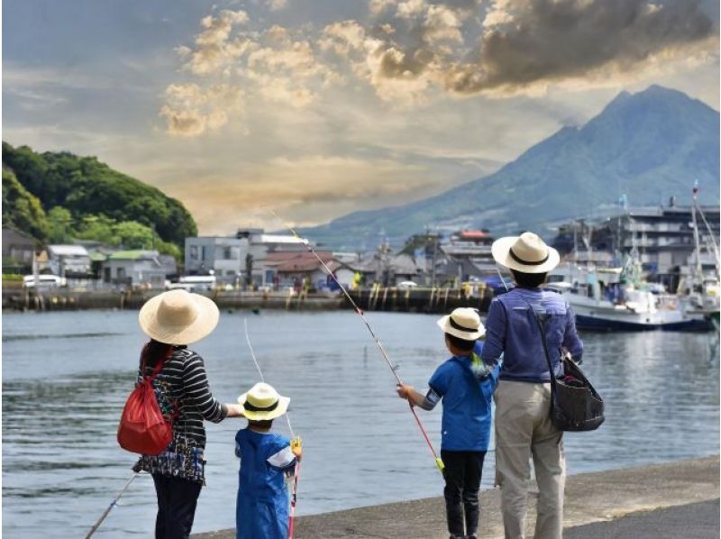 《夏休み限定》【若狭・常神】1DAY アドベンチャーツアー（青の洞窟カヤック&釣り体験）の紹介画像