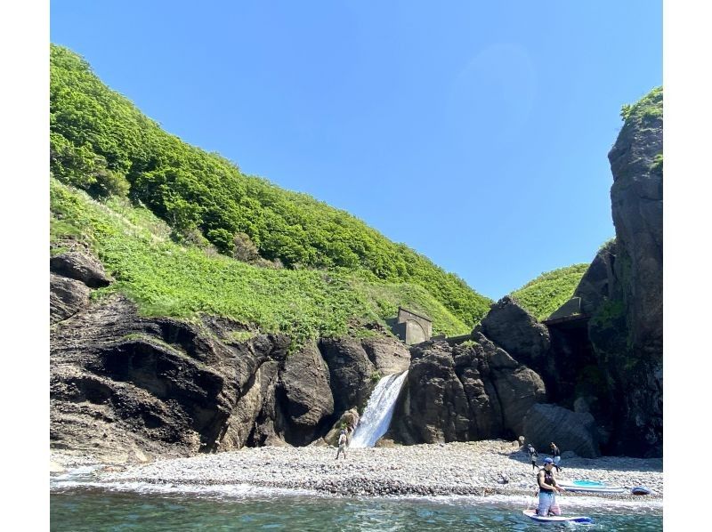 【北海道・岩内周辺】SUPで日本海オーシャンブルーの世界へ！