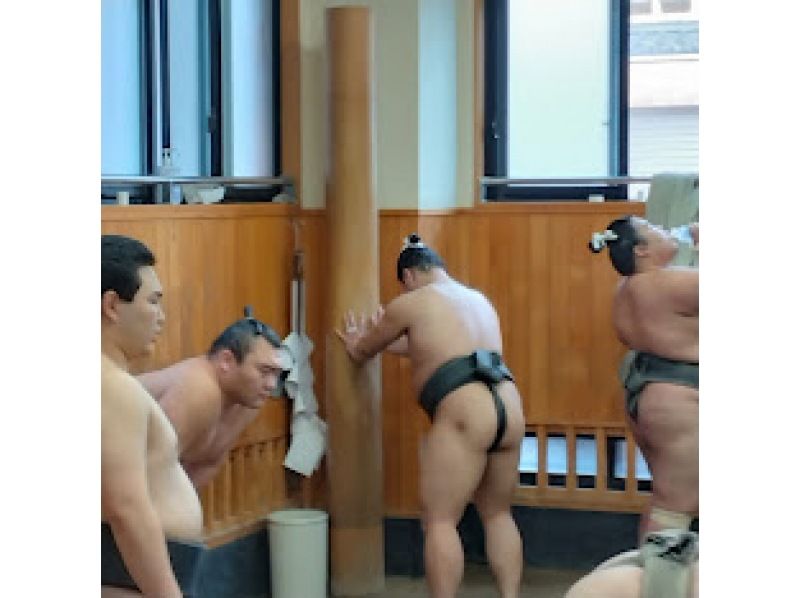 [Tokyo/Kiyosumi Shirakawa] A tour to see the morning practice at a sumo stable and experience Japan's beautiful culture and historyの紹介画像