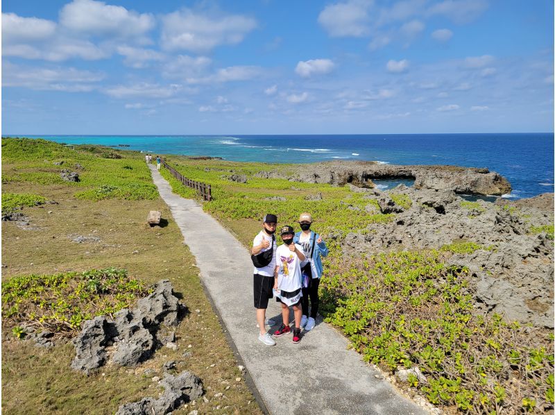 [Limited to one group per day] Guided photo tour around Miyakojima in a 7-seater electric limousine buggy! Choose from 4 courses! Drone photographyの紹介画像