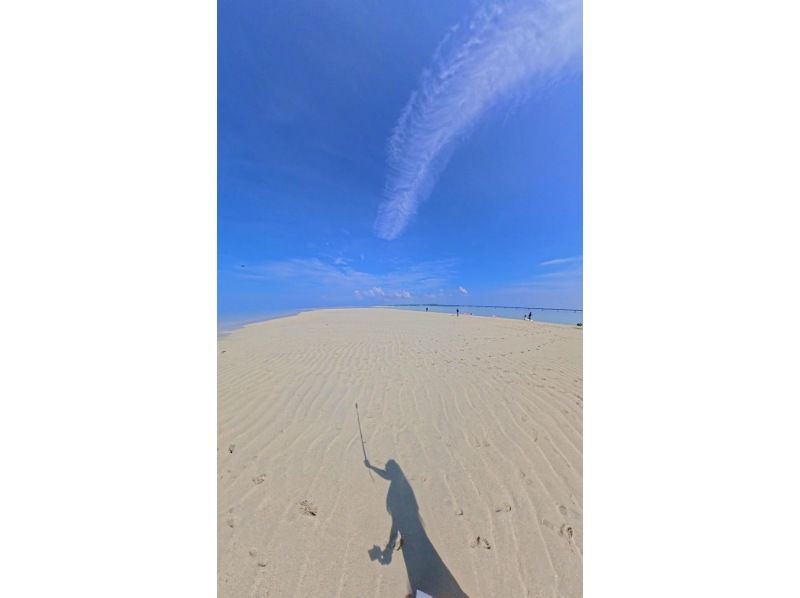 【沖縄・宮古島】ボートで行く【ユニの浜】【幻の砂浜】上陸ツアー(ドローン、GoPro,insta360撮影無料)の紹介画像