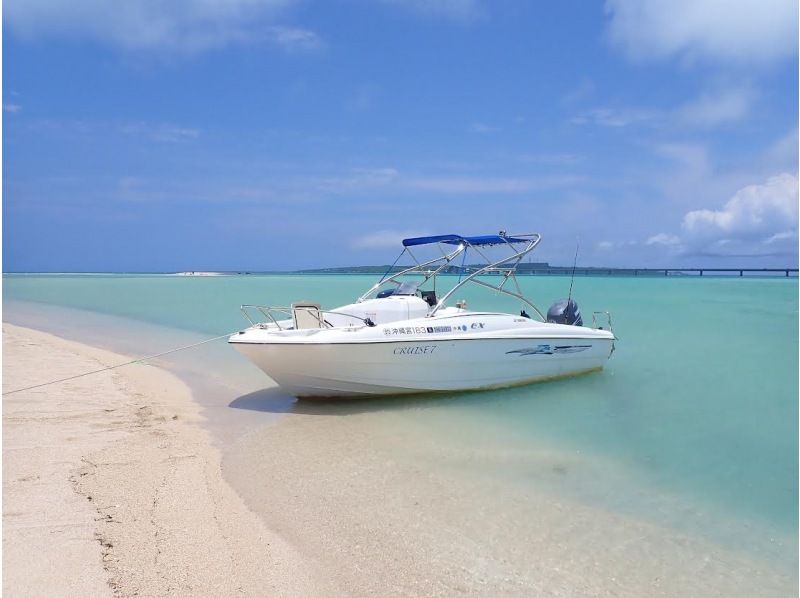 [Okinawa, Miyakojima] Boat tour to [Yuni Beach] [Phantom Sand Beach] (free drone, GoPro, insta360 photography)の紹介画像