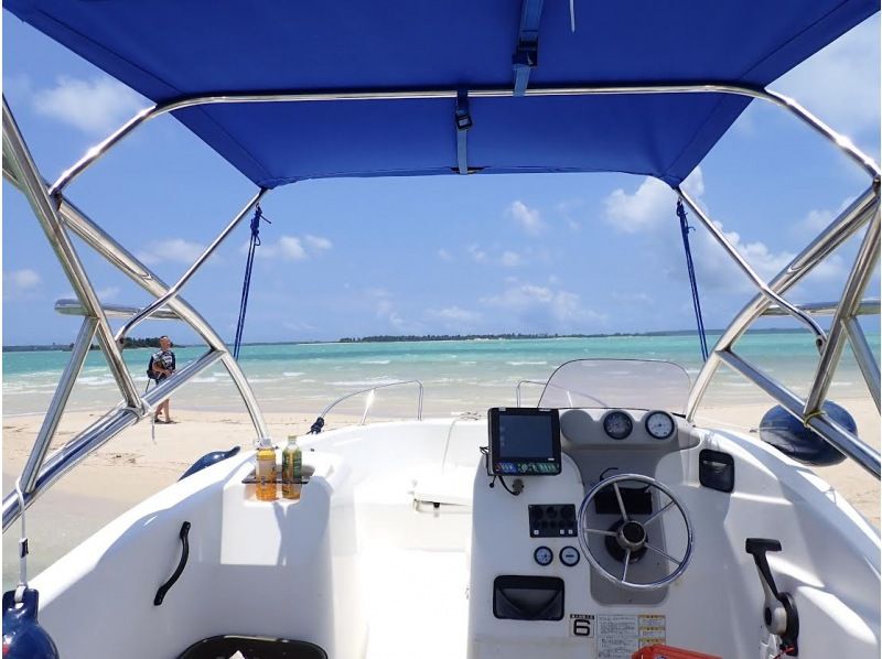 [Okinawa, Miyakojima] Boat tour to [Yuni Beach] [Phantom Sand Beach] (free drone, GoPro, insta360 photography)の紹介画像