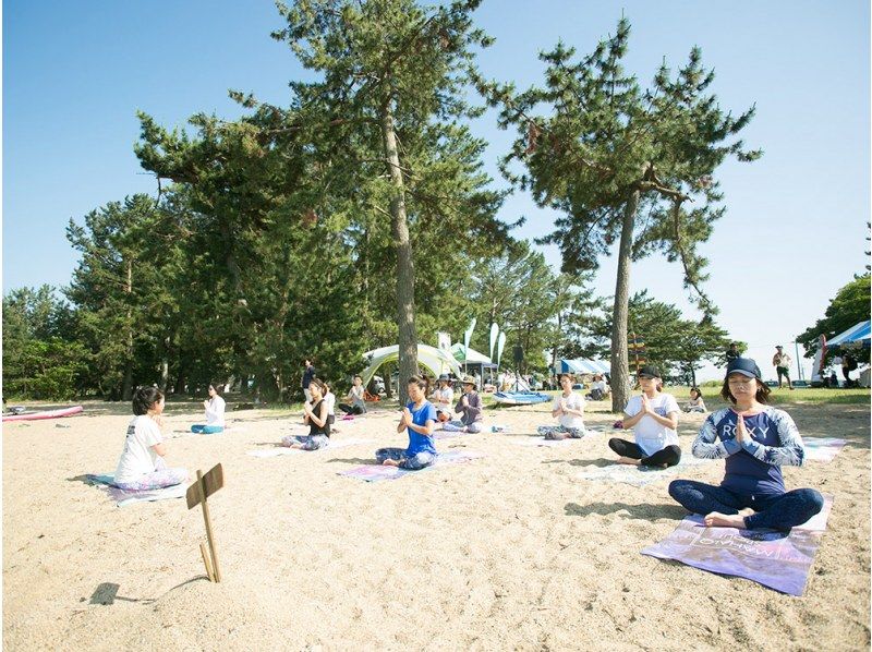 [Shiga, Lake Biwa] Let's do some super refreshing beach yoga! Only available on Sep 28, 29 of 2024