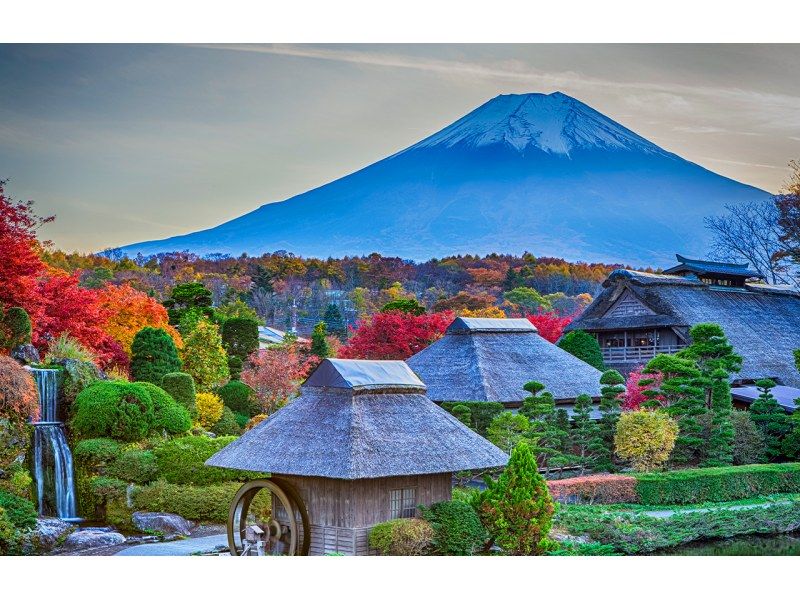 [13-person team/Pick-up from city hotels] Mt. Fuji Course A: Mt. Fuji, Oshino Hakkai, Outlets, Hot Springsの紹介画像