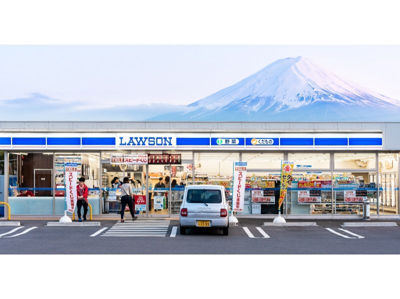 [13-person team; pick-up from city hotels] Day trip to Lake Kawaguchi from Tokyo (Mt. Fuji area, Arakurayama Sengen Park, Oishi Park, LAWSON)の紹介画像