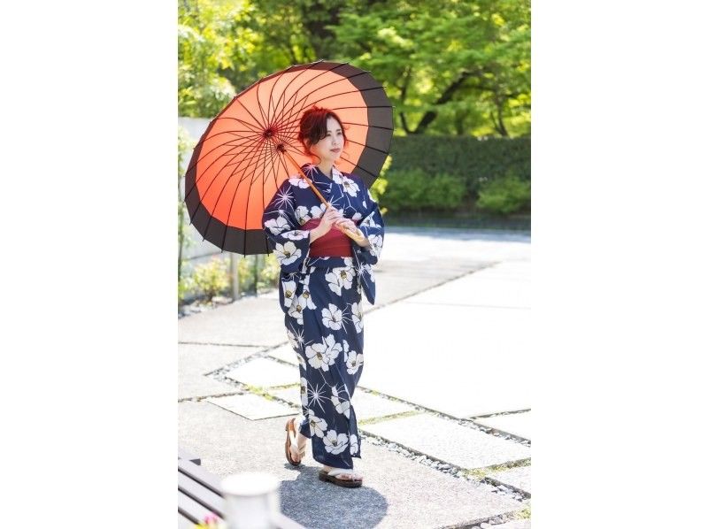 「京都・宇治」浴衣の着付けヘアメイク＆書道アート体験の紹介画像