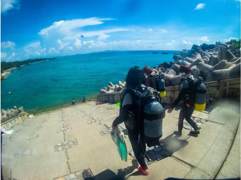 [Okinawa Gorilla Chop] Experience Diving Course! High quality! GoPro underwater video gift !