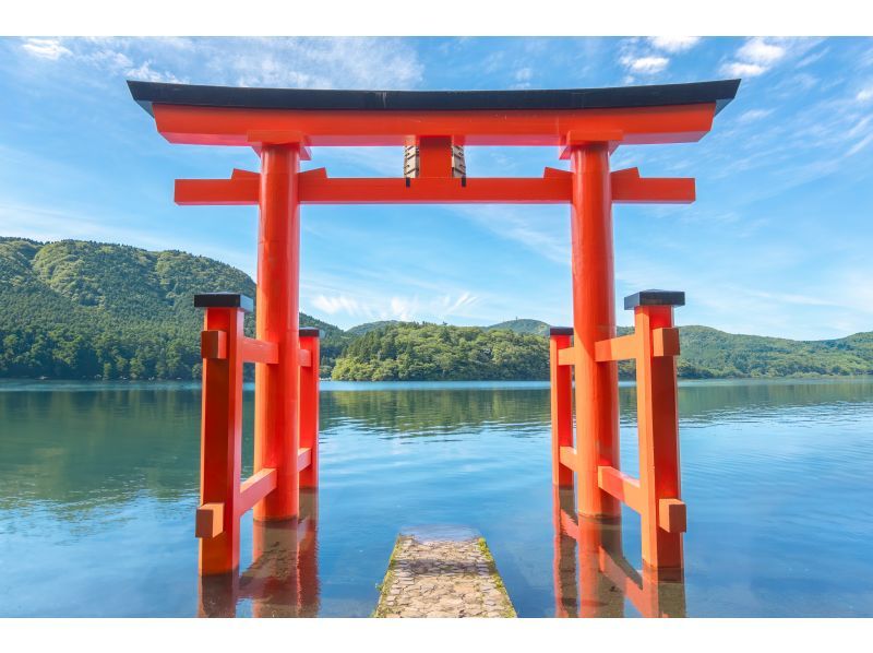 Hakone Shrine & Lake Ashi Torii Gate & Hakone Pirate Ship & Owakudani & Lake Yamanaka Fuji Hakone Day Tour (Departing from Tokyo)の紹介画像