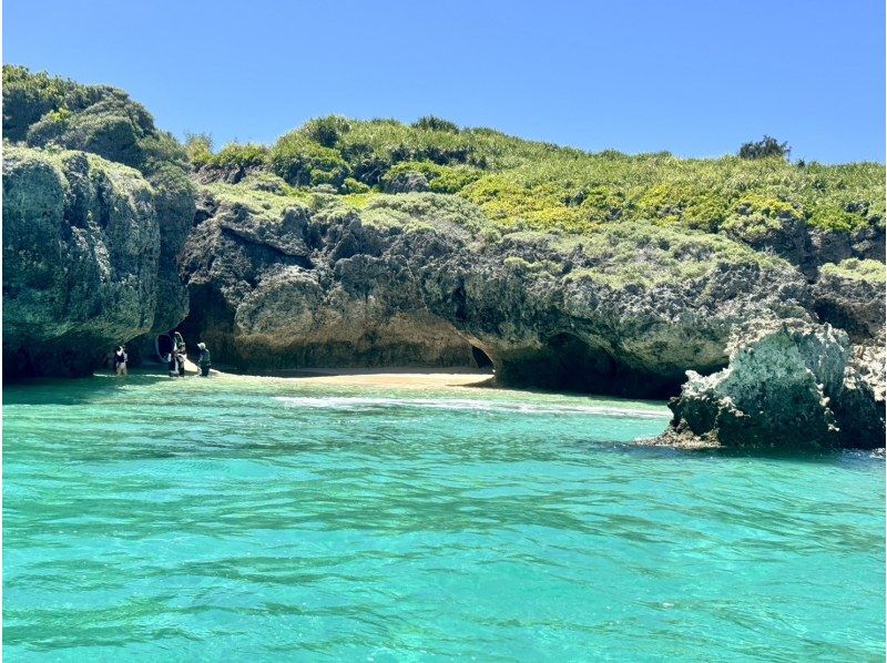 「SALE！」【沖縄・宮古島】ガイド艇と一緒にジェットスキー ツーリングプラン（記念写真付き）の紹介画像