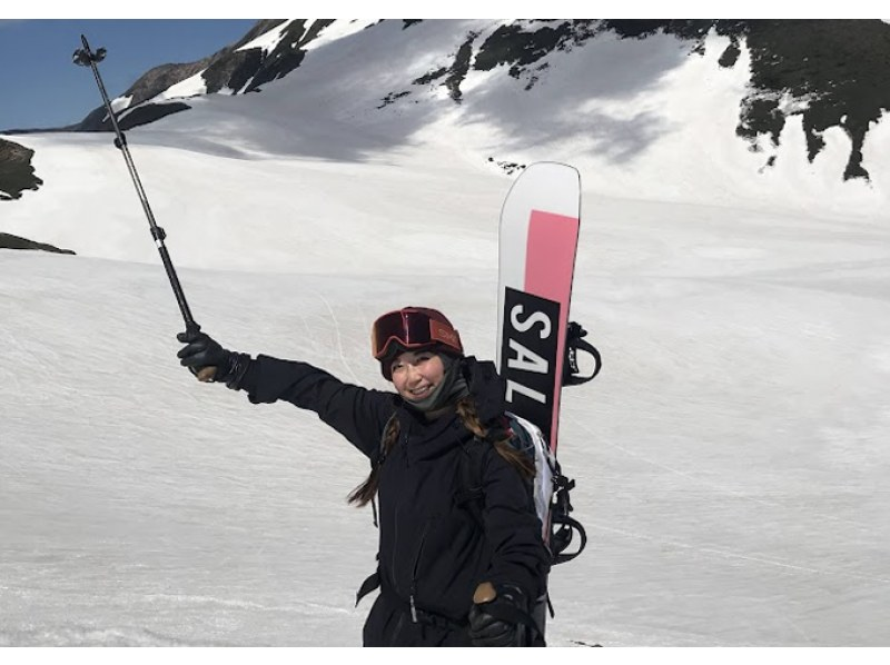 [Niseko 3H] Steady step-up! Master steep slopes, carving, freestyle tricks and powder with ease in a fully private lesson for advanced skiers!の紹介画像